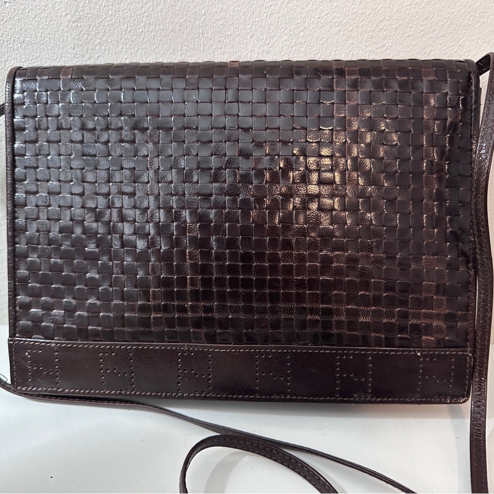 Vintage brown leather Fendi purse
